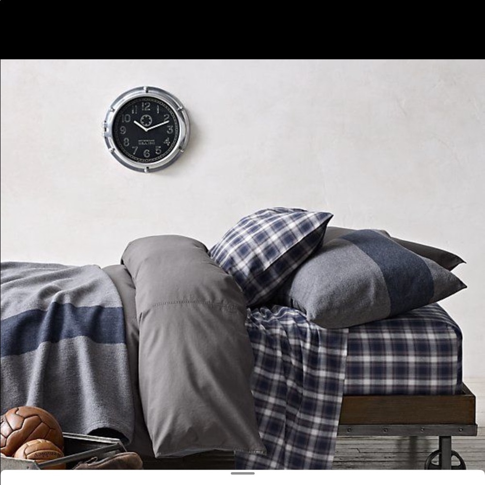 Restoration Hardware Teen Queen duvet and shams